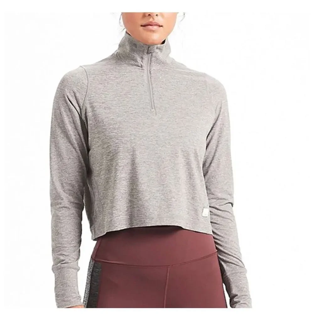 Vuori Light Gray Long Sleeve Crop Top - Picture 2 of 6